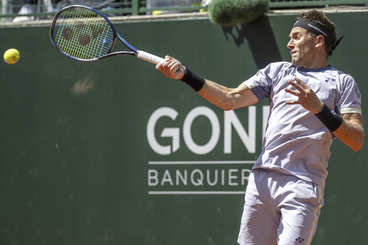 Casper Ruud memenangi dua perlawanan dalam sehari untuk meraih gelar Geneva Open ke-3nya sebelum Roland Garros